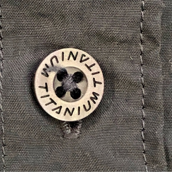 Columbia Titanium Dark Blue Long Sleeve Shirt Vented Back Nylon Button Down - Picture 5 of 13